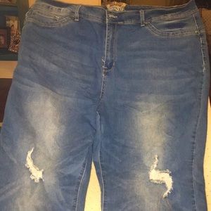 Hot kiss distressed light wash jeans size 24 Preowned